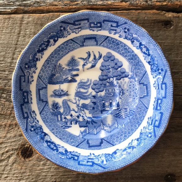 Tiffany & Co. Copeland Spode Blue Willow Gold Trim Saucer Set of 2 - Picture 7 of 8